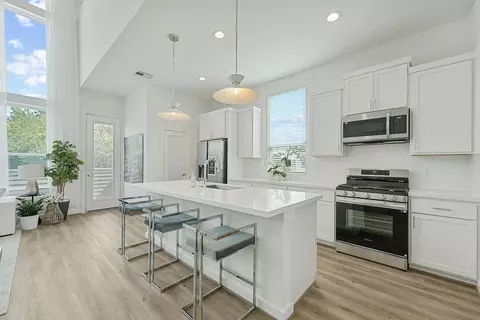 1204 Highland Row Ln, Houston, TX 77091