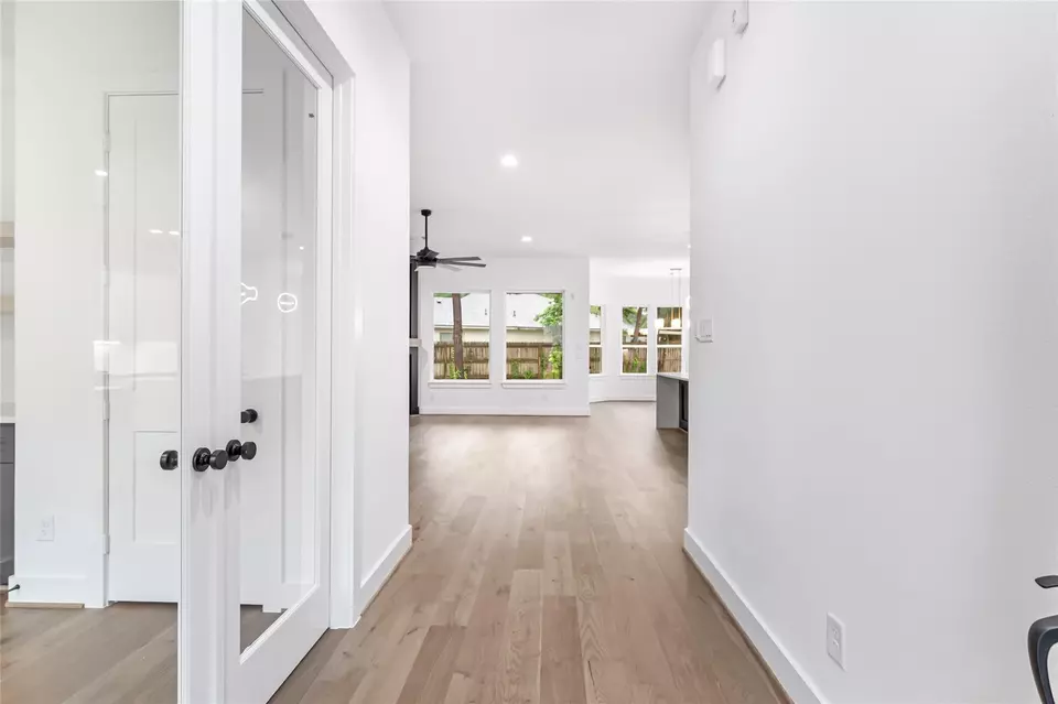 Entry Way - 1103 Channels Ct, Crosby, TX 77532 photo 1 of 3