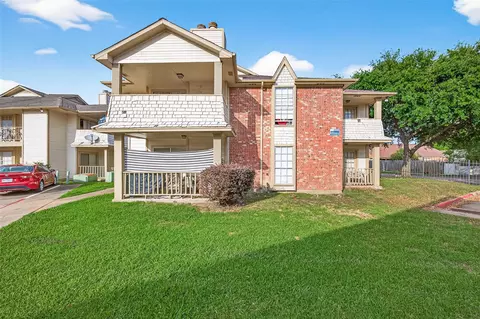 11500 Meadow Ln #4, Stafford, TX 77477