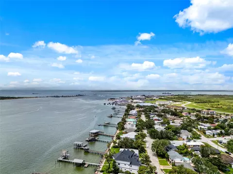 921 Marine Dr #340, Galveston, TX 77550