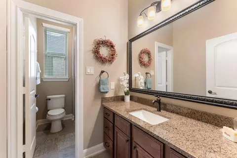 Bath - 4787 Jackson Square Dr, Conroe, TX 77304 photo 4 of 4