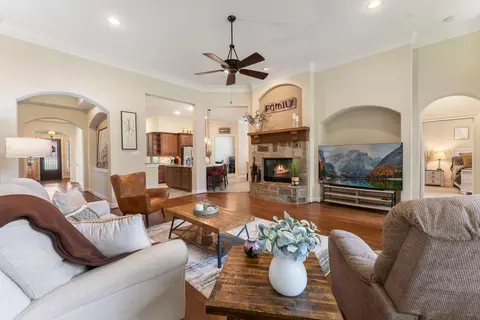 Living - 4787 Jackson Square Dr, Conroe, TX 77304 photo 2 of 2