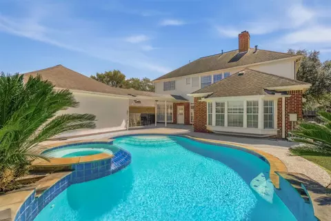 4822 Hillswick Dr, Sugar Land, TX 77479