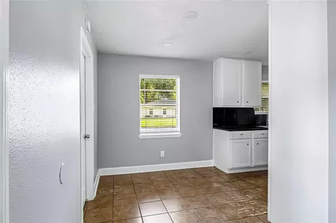 Entry Way - 23402 Lestergate Dr, Spring, TX 77373 photo 2 of 2