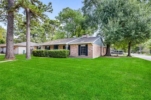 Exterior - 23402 Lestergate Dr, Spring, TX 77373 photo 5 of 9