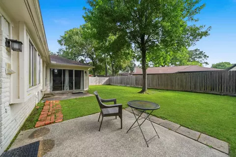 Exterior - 25402 Pepper Ridge Ln, Spring, TX 77373 photo 4 of 6