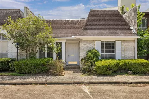 1714 S Gessner Rd, Houston, TX 77063