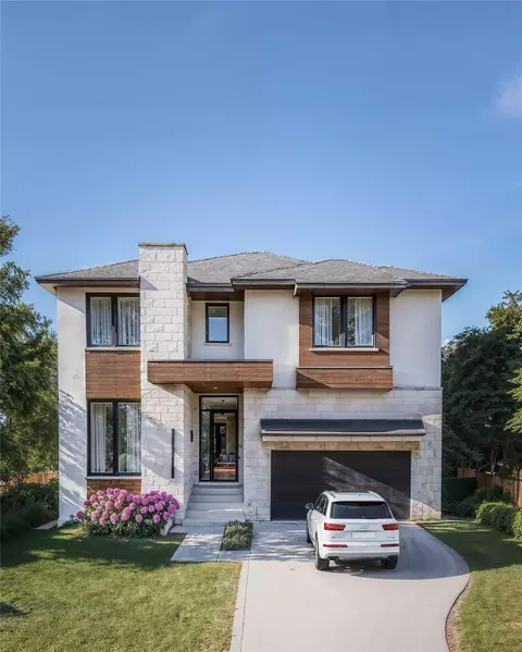 4602 Maple St, Bellaire, TX 77401