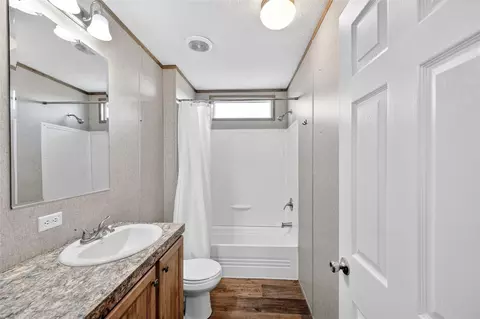 Bath - 17680 Old Highway 105 E, Conroe, TX 77306 photo 5 of 6