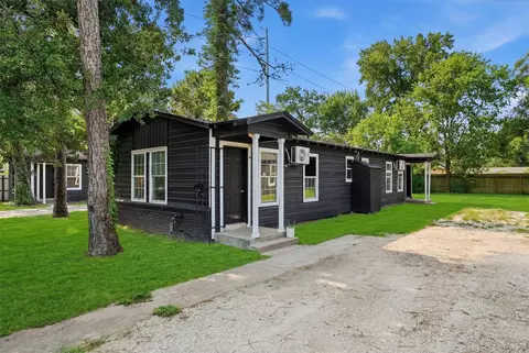 8034 Record St, Houston, TX 77028