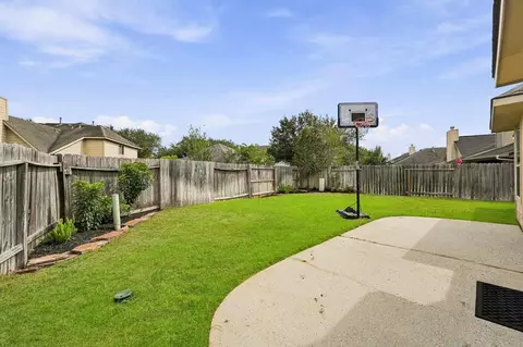 Exterior - 9202 Fernwillow Dr, Spring, TX 77379 photo 4 of 5