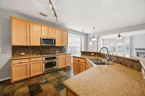 Kitchen - 9202 Fernwillow Dr, Spring, TX 77379 photo 3 of 4