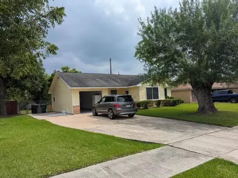 4410 Kelling St, Houston, TX 77045