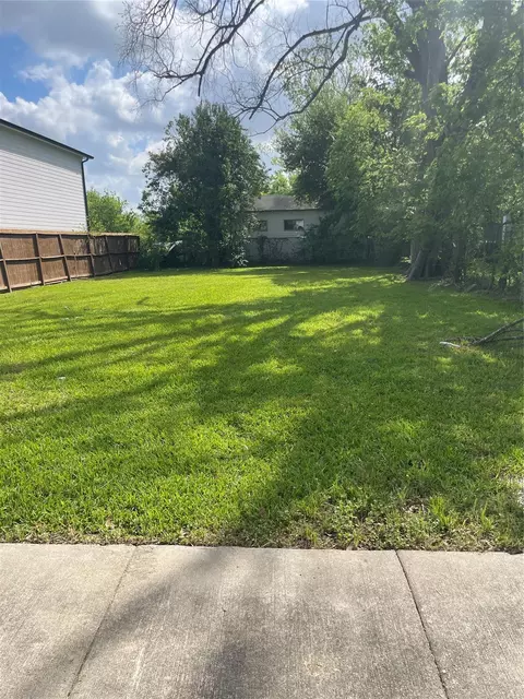 1804 Benson St, Houston, TX 77020