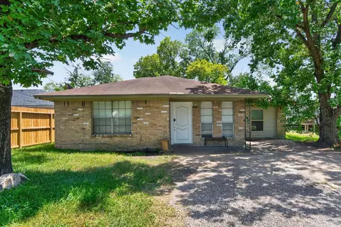14210 Hillsboro St, Houston, TX 77015