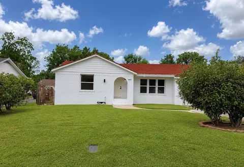 4607 Englewood St, Houston, TX 77026