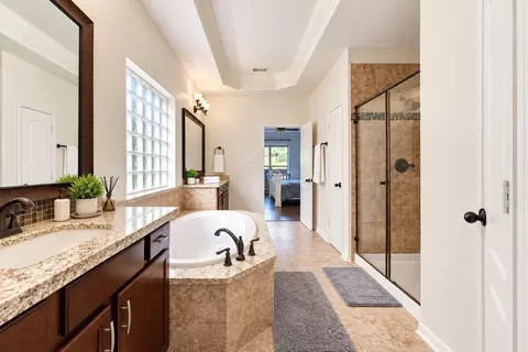Bath - 2622 Blue Vervain Dr, Spring, TX 77386 photo 2 of 6