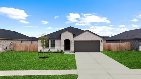 1419 Splashing Wave Dr, Iowa Colony, TX 77583