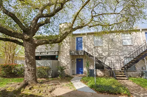 9700 Leawood Blvd #1902, Houston, TX 77099