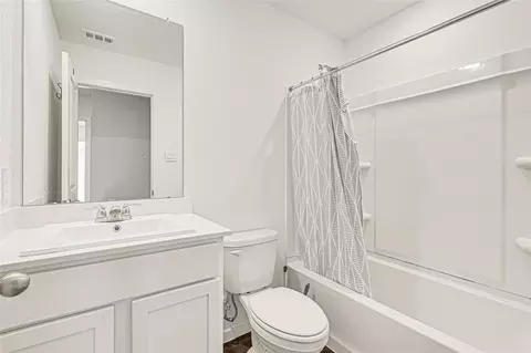 Bath - 23708 Patchouli Terrace Dr, Splendora, TX 77372 photo 2 of 2