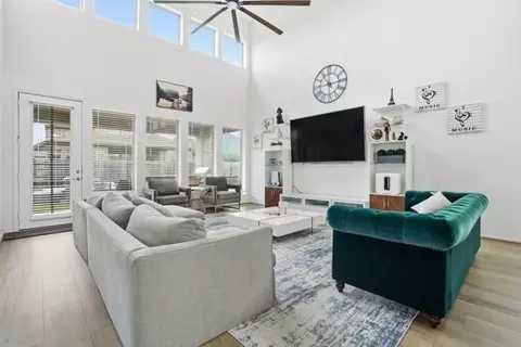 1402 Hudgins Pass, Richmond, TX 77469