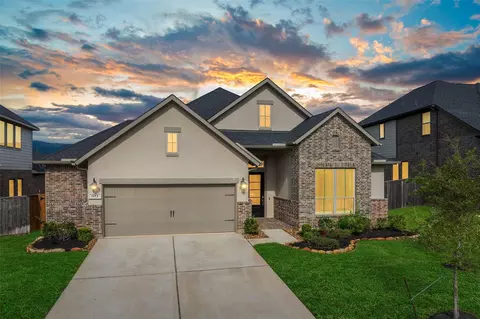 1112 Sienna Forest Ln, Pinehurst, TX 77362