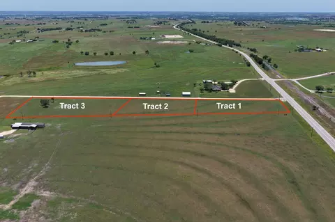 2 State Highway 95, Shiner, TX 77984