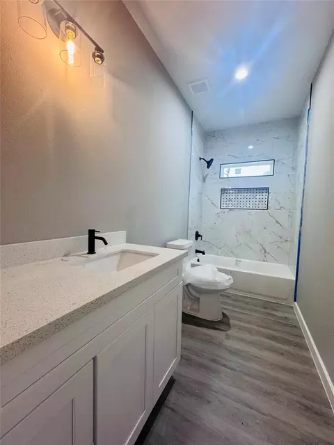 Bath - 14863 Big Spring Cir, Willis, TX 77378 photo 4 of 4