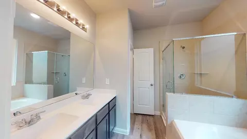 Bath - 5789 Cerrillos Dr, Bryan, TX 77807 photo 1 of 2