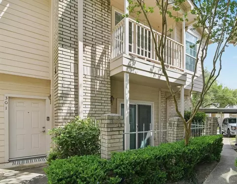 7575 Cambridge St #301, Houston, TX 77054