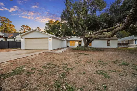 5411 Logston Ln, Spring, TX 77389