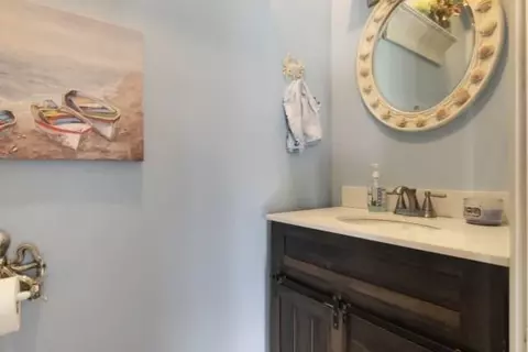Bath - 6511 Kodes Clay Ct, Spring, TX 77379 photo 5 of 6