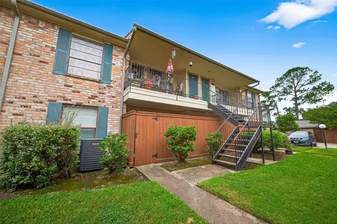 8801 Hammerly Blvd #1204, Houston, TX 77080