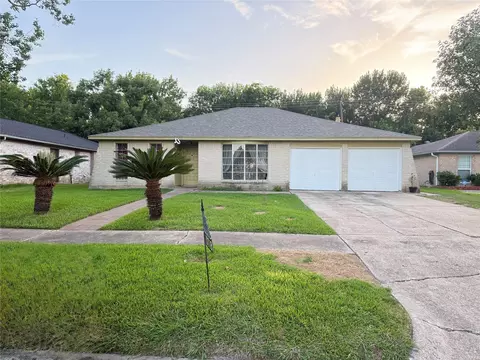 10718 Plainfield St, Houston, TX 77031