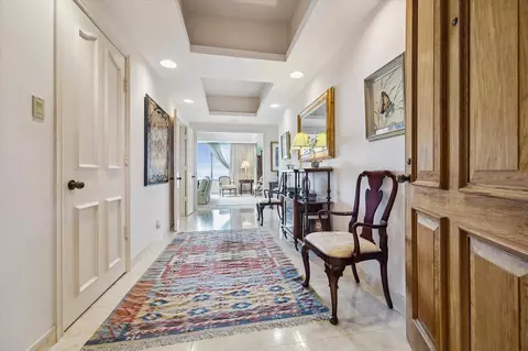 101 Westcott St #905, Houston, TX 77007