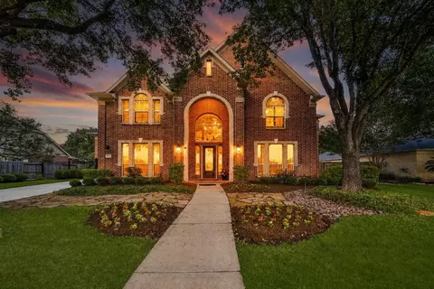 12506 Wildwood Bend Ln, Cypress, TX 77433