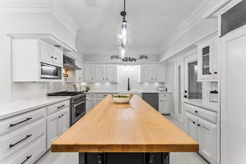 Kitchen - 8911 Tranquil Park Dr, Spring, TX 77379 photo 5 of 5