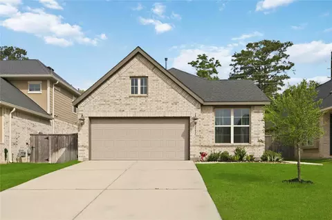 35432 Woodtrace Cir, Pinehurst, TX 77362