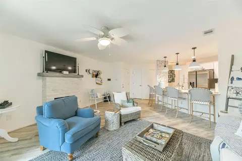 7312 Seawall Blvd #217, Galveston, TX 77551