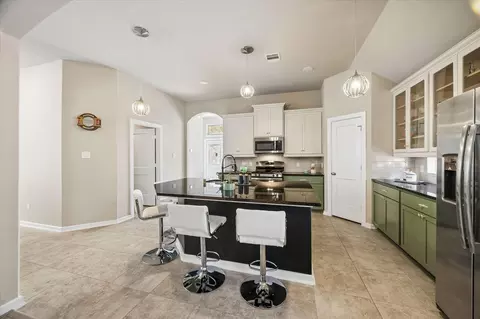 Kitchen - 17064 Easter Lily, Conroe, TX 77385 photo 4 of 4