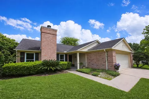 3507 Hidden Creek Dr, Sugar Land, TX 77479