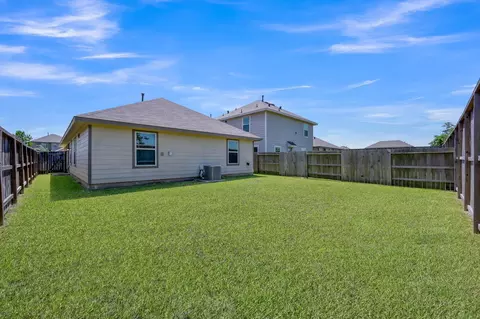 Exterior - 1710 Campos Ct, Conroe, TX 77301 photo 5 of 5