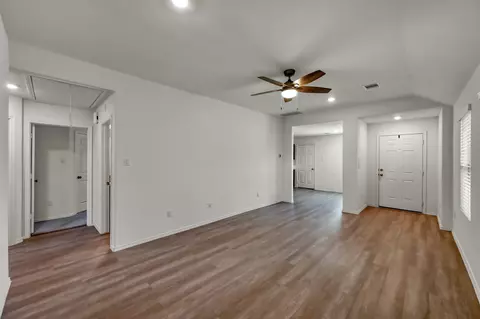 Entry Way - 1710 Campos Ct, Conroe, TX 77301 photo 2 of 5