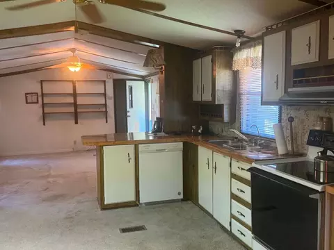 Kitchen - 64 Mockingbird Ln, Trinity, TX 75862 photo 1 of 1
