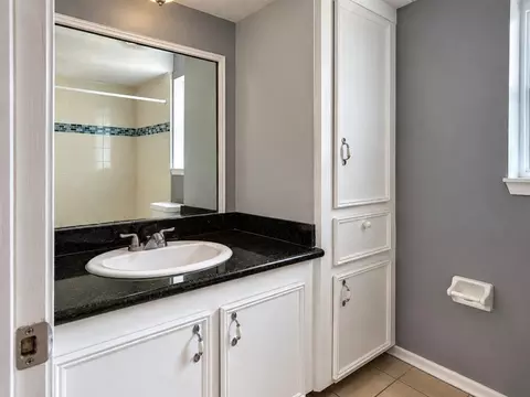 Bath - 23031 Earlmist Dr, Spring, TX 77373 photo 1 of 2
