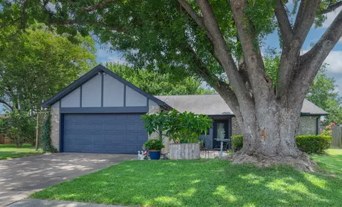 1802 Settlers Ct, Richmond, TX 77406
