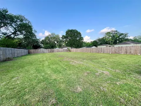 506 Georgia Ave, League City, TX 77573