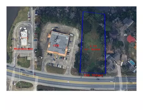 1400 W Church St, Livingston, TX 77351