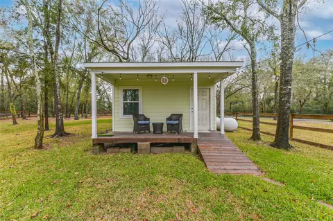 Exterior - 3100 Massengale Ln, Webster, TX 77598 photo 7 of 9