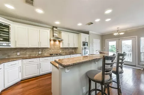 Kitchen - 3100 Massengale Ln, Webster, TX 77598 photo 1 of 1